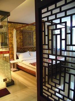Lucky 5 Million Express Hotel Yuxi Kunming Extérieur photo