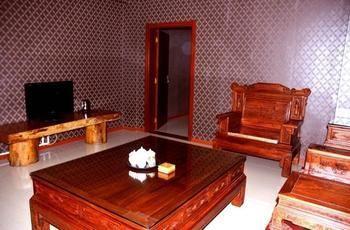 Lucky 5 Million Express Hotel Yuxi Kunming Extérieur photo