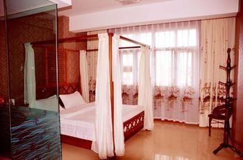 Lucky 5 Million Express Hotel Yuxi Kunming Extérieur photo